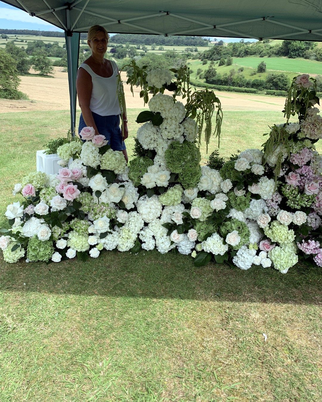 A romantic, show-stopping floral arrangement by Tracy Rowbottom
